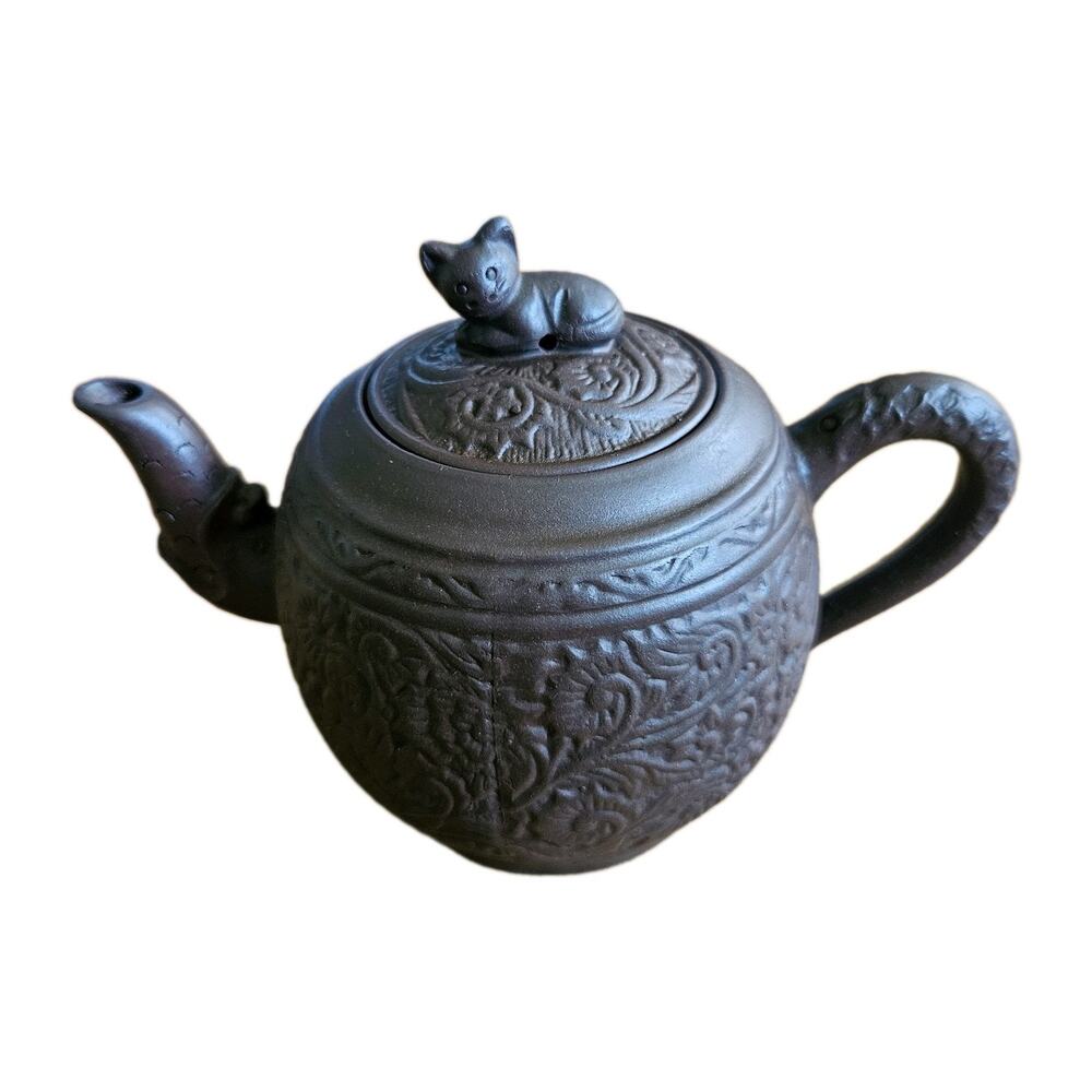 Vintage Rare Yixing Zisha Purple Clay Teapot Cat Lid Chinese Handcrafted